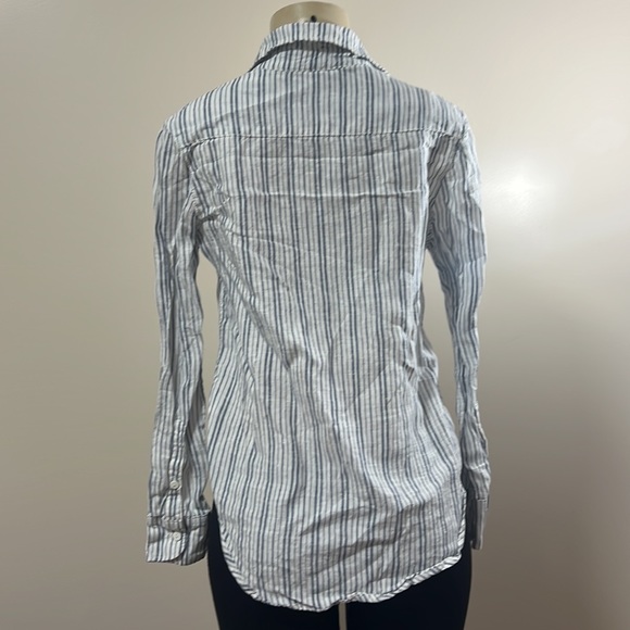 Linen button down - Picture 2 of 3